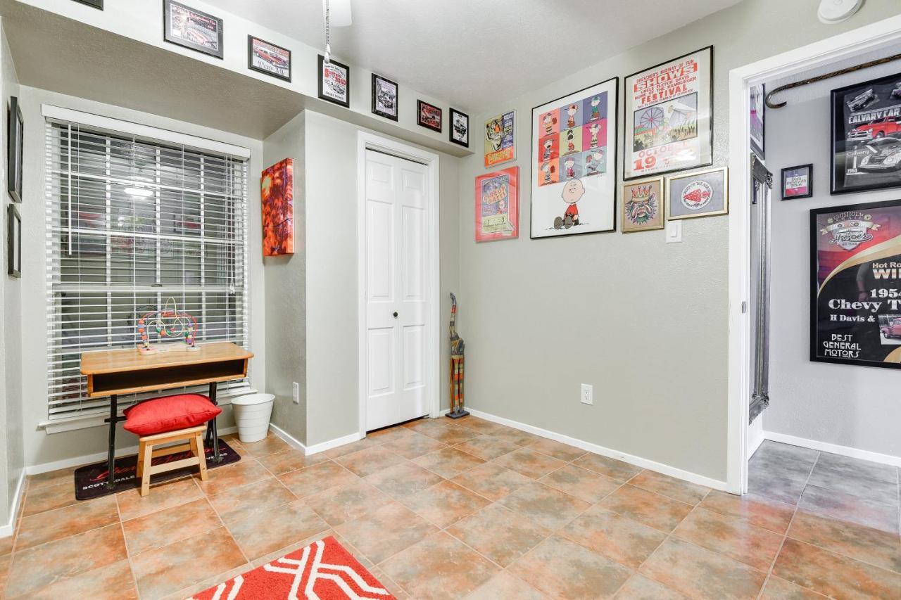 Arlington Home With Patio, Walk To Atandt Stadium! Eksteriør billede