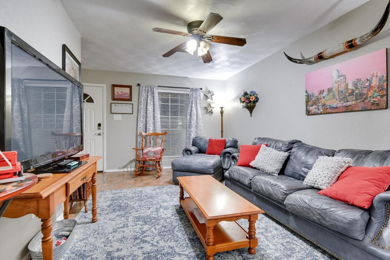 Arlington Home With Patio, Walk To Atandt Stadium! Eksteriør billede