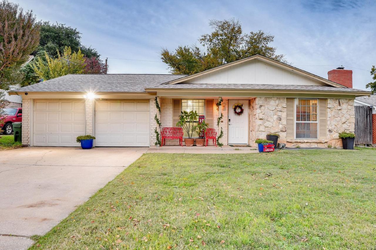 Arlington Home With Patio, Walk To Atandt Stadium! Eksteriør billede