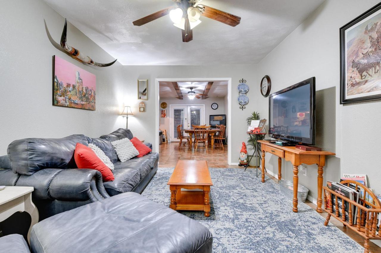 Arlington Home With Patio, Walk To Atandt Stadium! Eksteriør billede